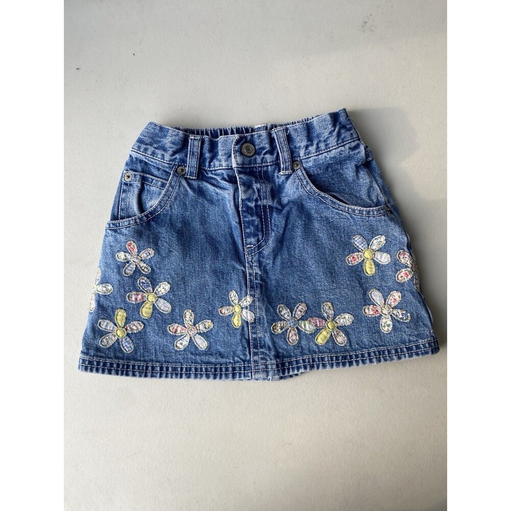 GAP Kids Girls Size 5 Denim Skirt Floral Applique Patchwork Floral Daisy